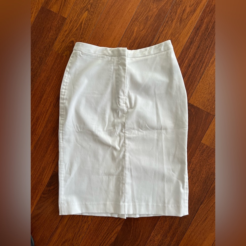 Brand new white skirt